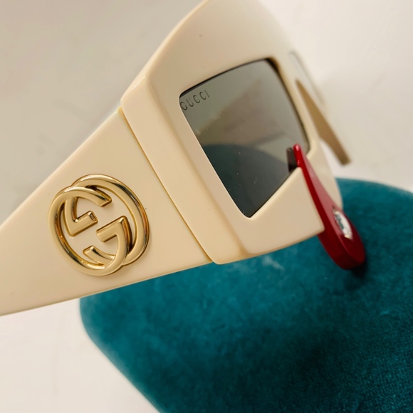 Hollywood Forever Crystal Tear GUCCI Sunglasses - Picture 2 of 8